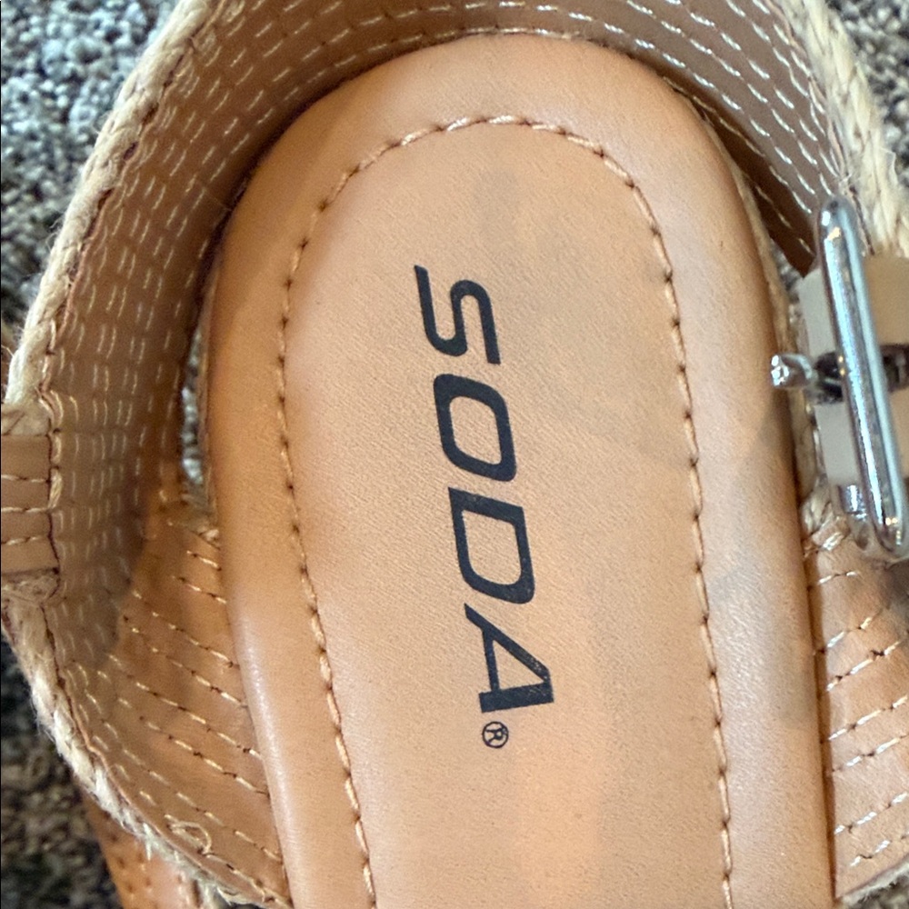 Soda Beige Woven Platform Sandals - Picture 2 of 3